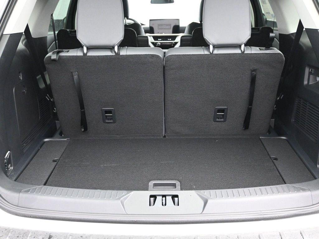 new 2025 Ford Explorer car, priced at $48,873