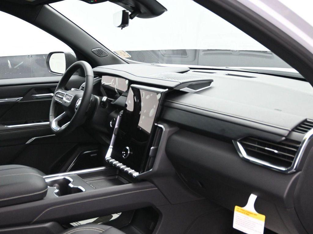 new 2026 GMC Acadia car, priced at $55,125