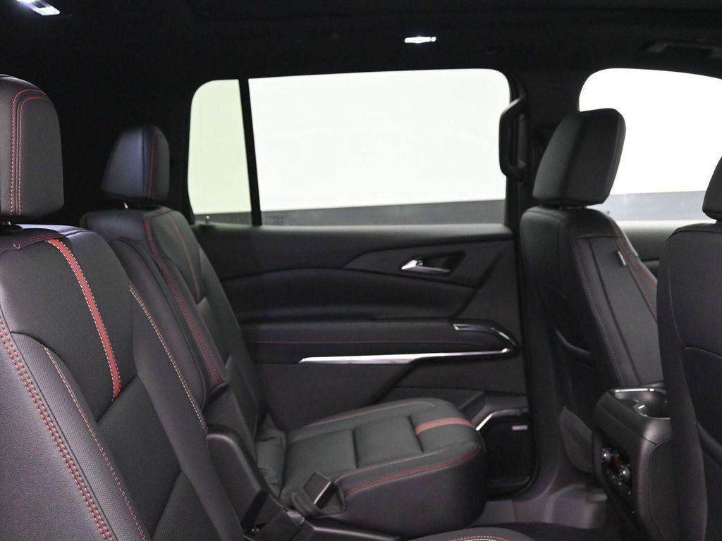 new 2026 Chevrolet Traverse car, priced at $60,720