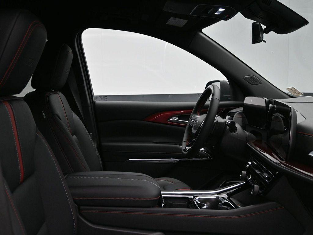 new 2026 Chevrolet Traverse car, priced at $60,720