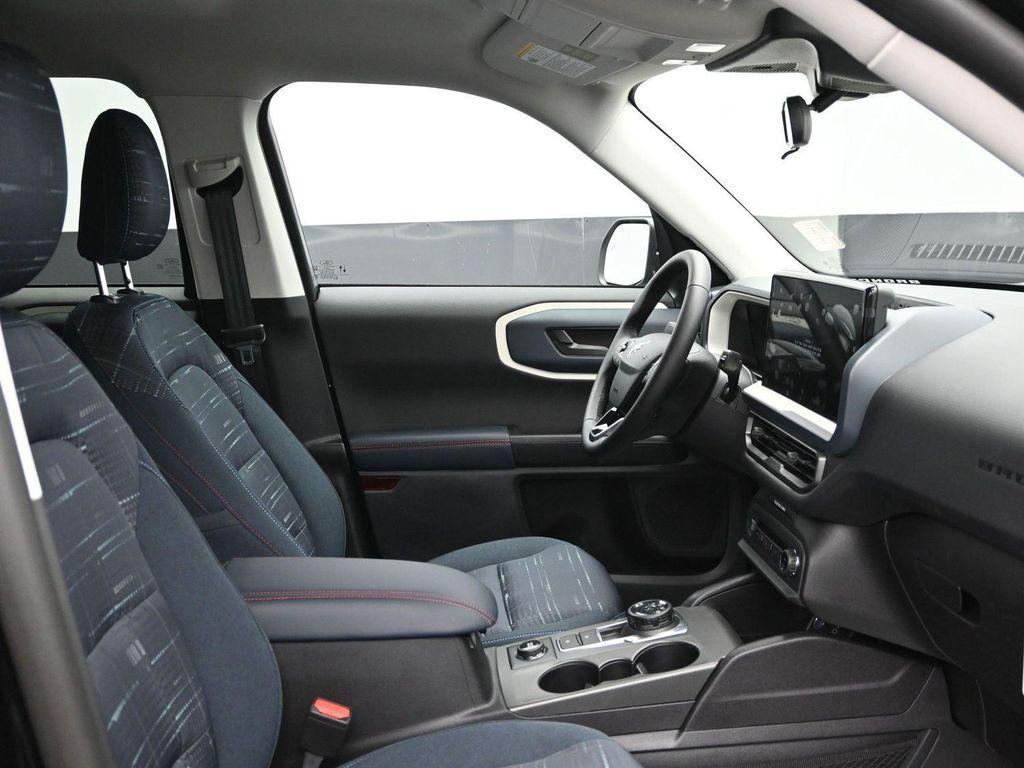 new 2025 Ford Bronco Sport car, priced at $37,196