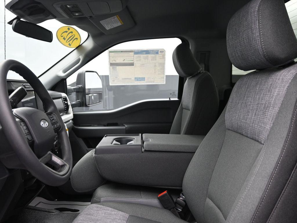 new 2025 Ford F-350 car, priced at $54,460