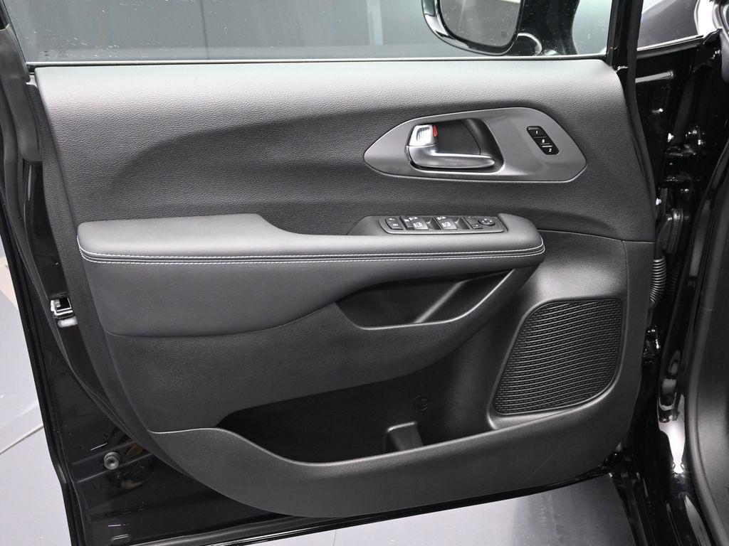 new 2026 Chrysler Pacifica car, priced at $42,715