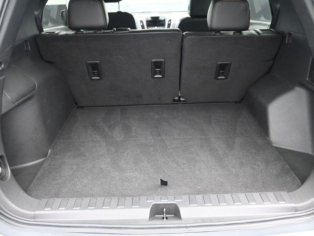 used 2023 Chevrolet Equinox car, priced at $25,964