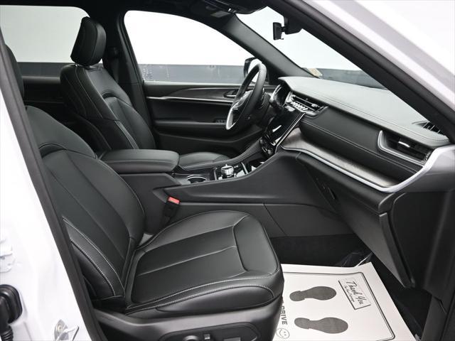 new 2025 Jeep Grand Cherokee car, priced at $46,546