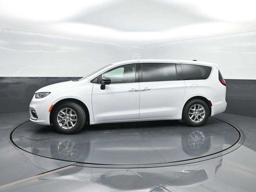 new 2026 Chrysler Pacifica car, priced at $44,741