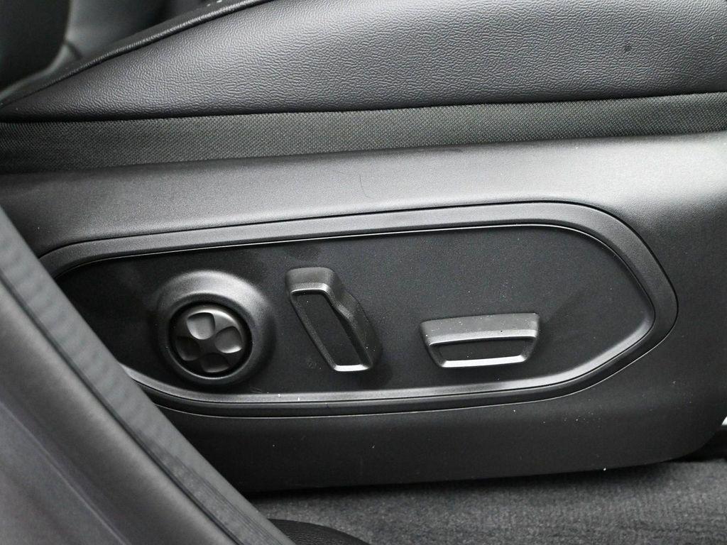 new 2025 Jeep Grand Cherokee car, priced at $52,976