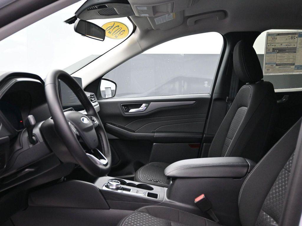 new 2025 Jeep Grand Cherokee L car, priced at $52,074