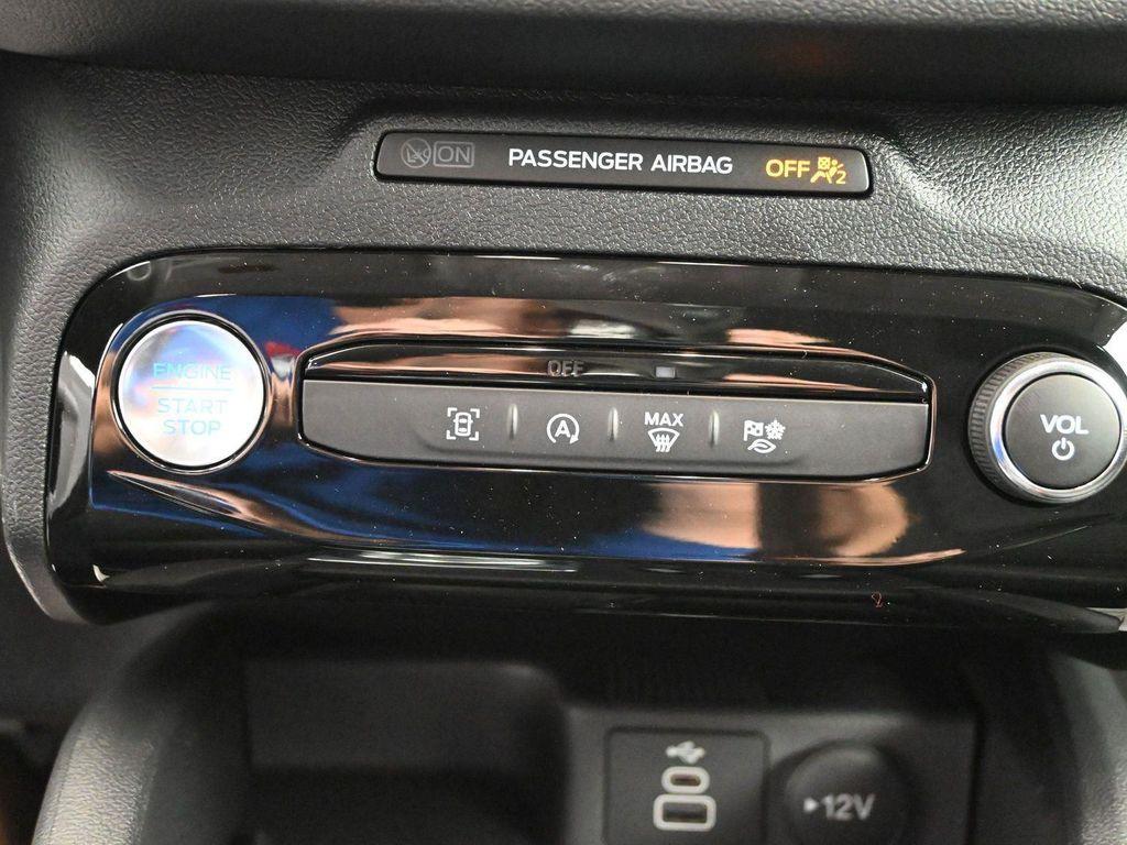 new 2025 Jeep Grand Cherokee L car, priced at $52,074