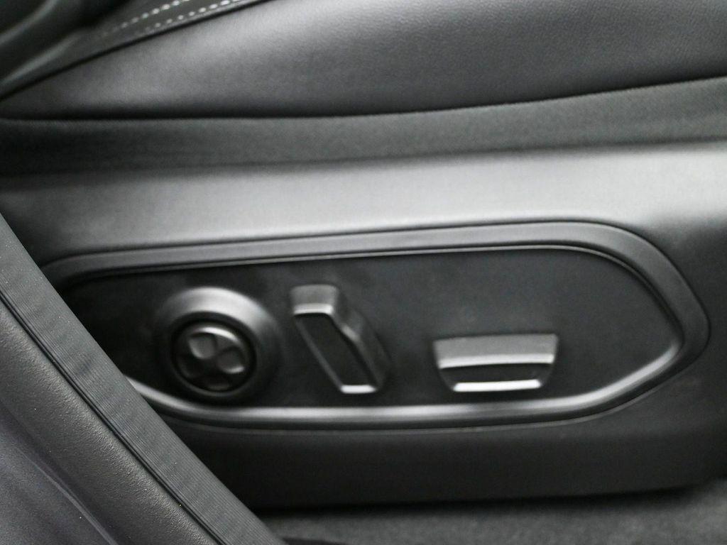 new 2025 Jeep Grand Cherokee L car, priced at $52,074