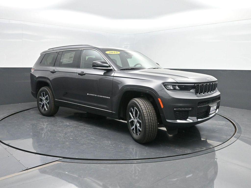 new 2025 Jeep Grand Cherokee L car, priced at $52,074