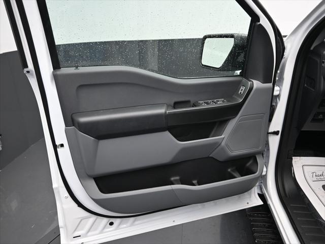 new 2025 Ford F-150 car, priced at $46,906