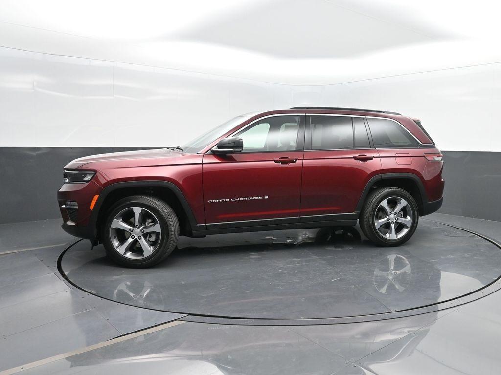 new 2025 Jeep Grand Cherokee car, priced at $46,714