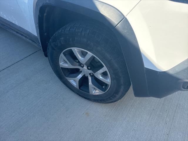 used 2017 Jeep Cherokee car, priced at $12,839