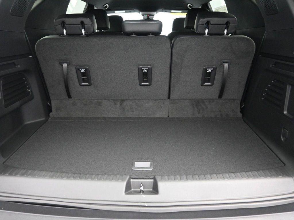 new 2026 Chevrolet Traverse car, priced at $45,415