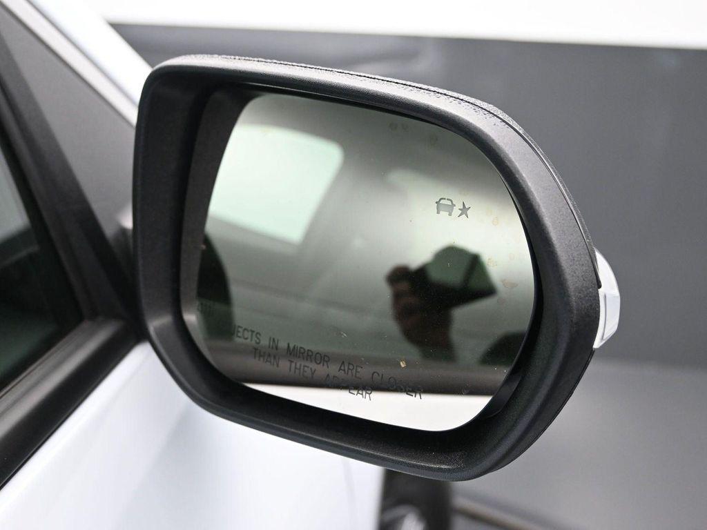 new 2026 Chevrolet Traverse car, priced at $45,415