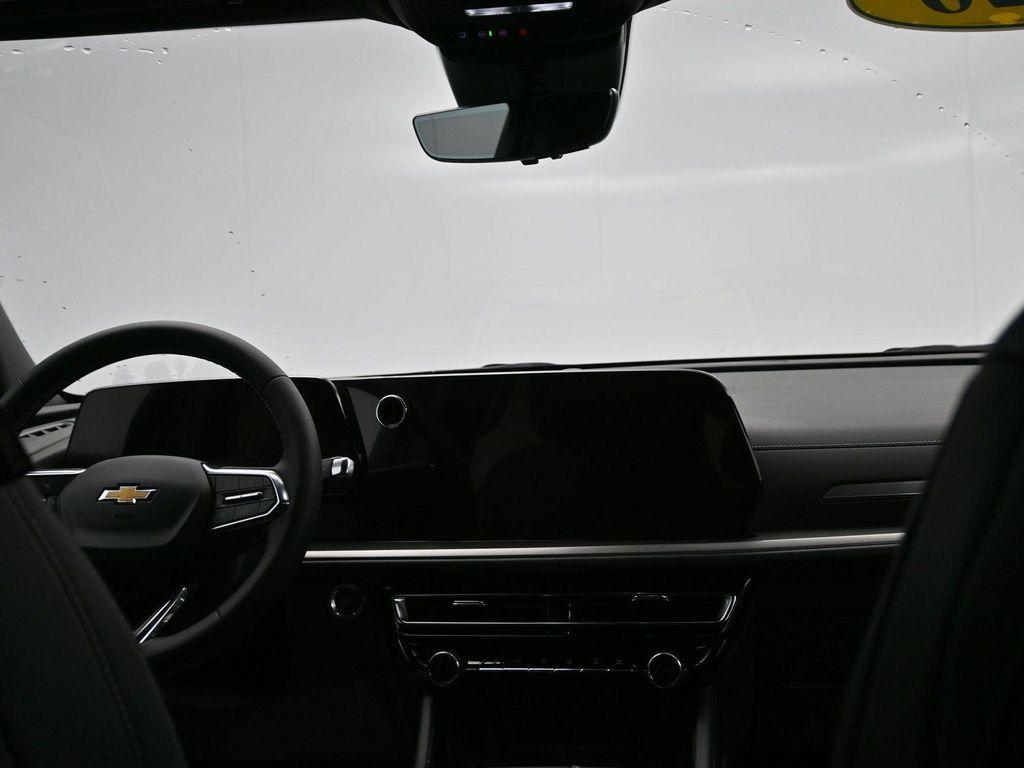 new 2026 Chevrolet Traverse car, priced at $45,415