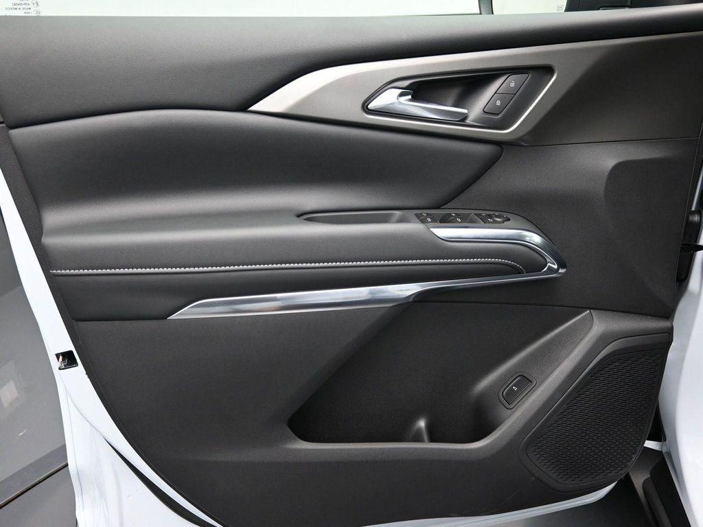 new 2026 Chevrolet Traverse car, priced at $45,415