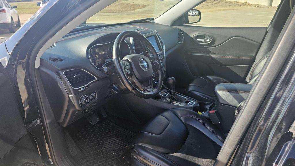 used 2019 Jeep Cherokee car, priced at $17,940