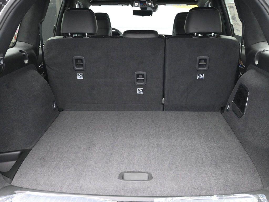 new 2025 Jeep Grand Cherokee car, priced at $68,996