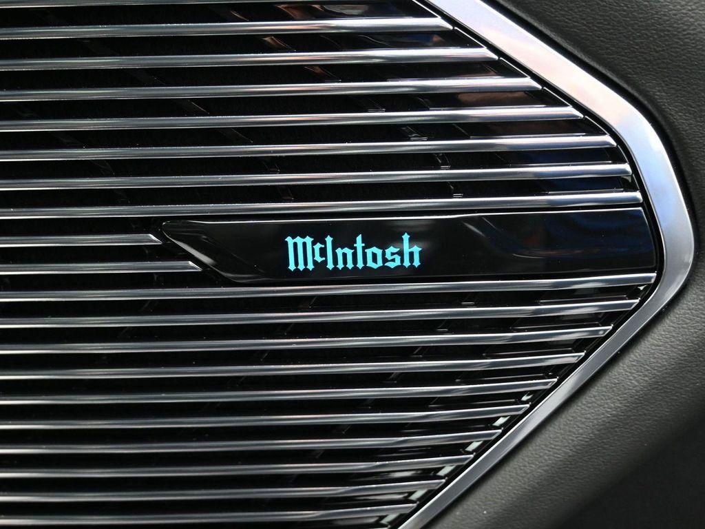 new 2025 Jeep Grand Cherokee car, priced at $68,996