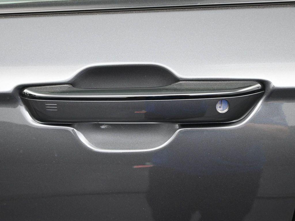 new 2025 Jeep Grand Cherokee car, priced at $68,996