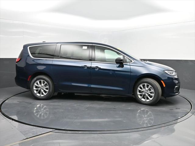 new 2025 Chrysler Pacifica car, priced at $48,910