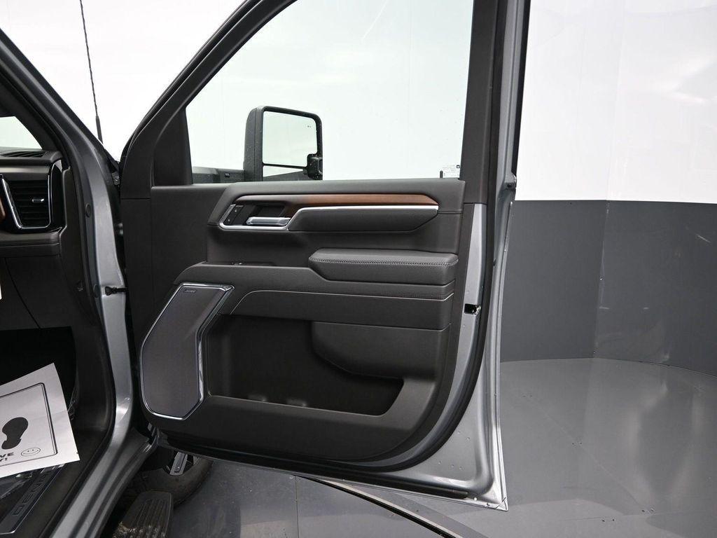 new 2025 GMC Sierra 2500 car, priced at $89,460