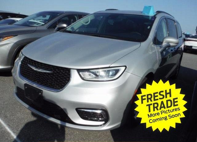 used 2022 Chrysler Pacifica car, priced at $28,409