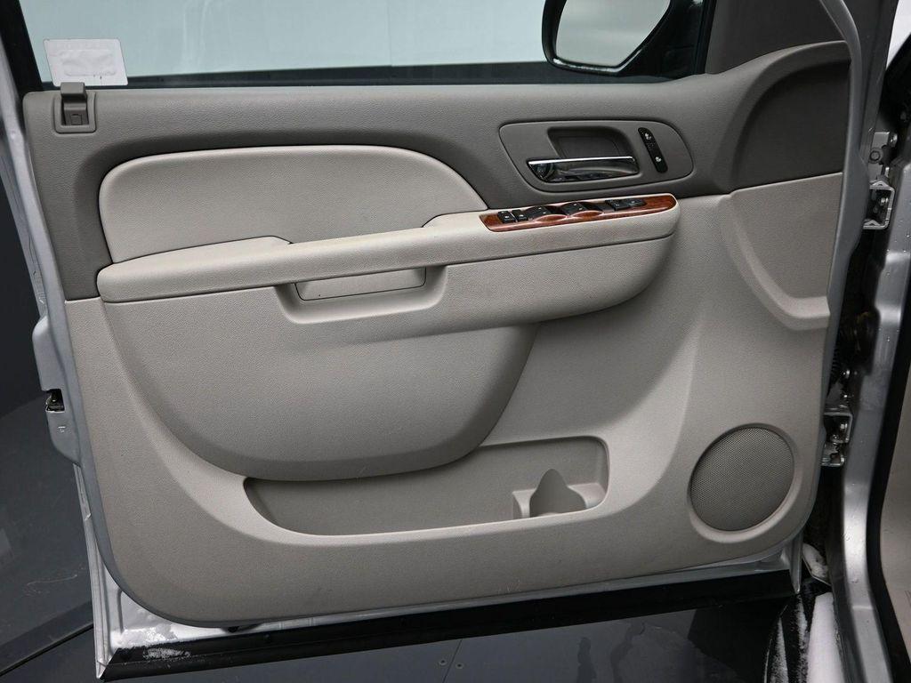 used 2014 Chevrolet Tahoe car, priced at $12,550