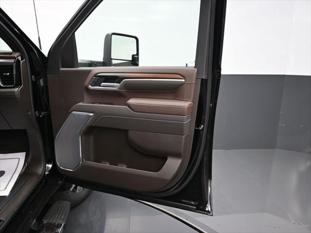 new 2025 GMC Sierra 2500 car, priced at $85,500