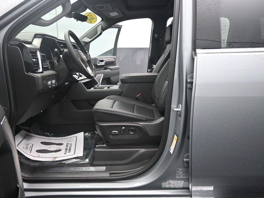 new 2025 GMC Sierra 2500 car, priced at $88,915