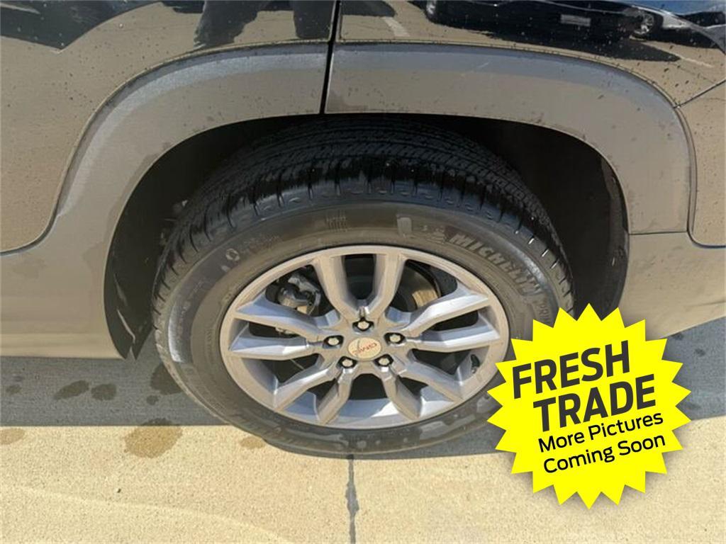 used 2024 GMC Terrain car, priced at $27,950