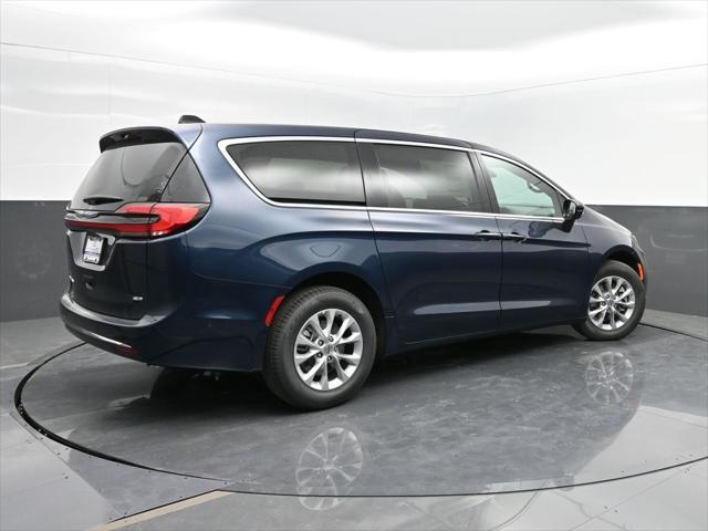 new 2025 Chrysler Pacifica car, priced at $46,291