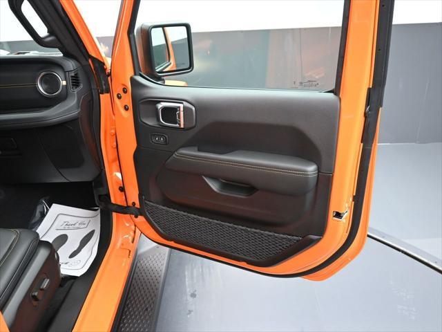 new 2025 Jeep Gladiator car, priced at $48,517