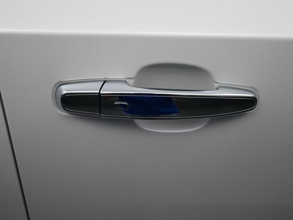 used 2020 Chevrolet Traverse car, priced at $24,959