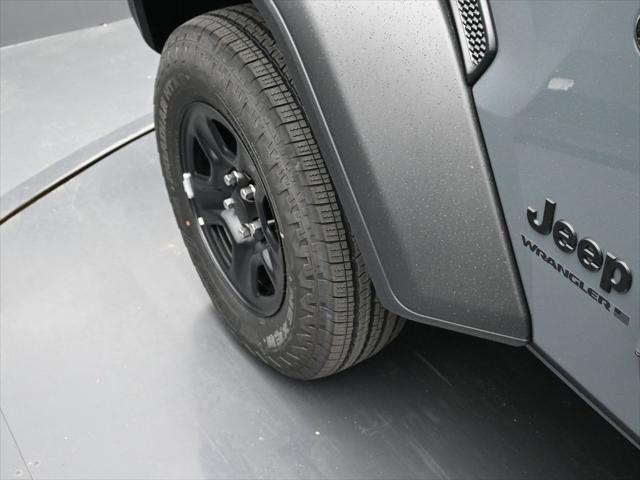 new 2025 Jeep Wrangler car, priced at $31,274
