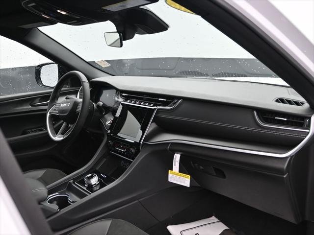 new 2025 Jeep Grand Cherokee car, priced at $47,580