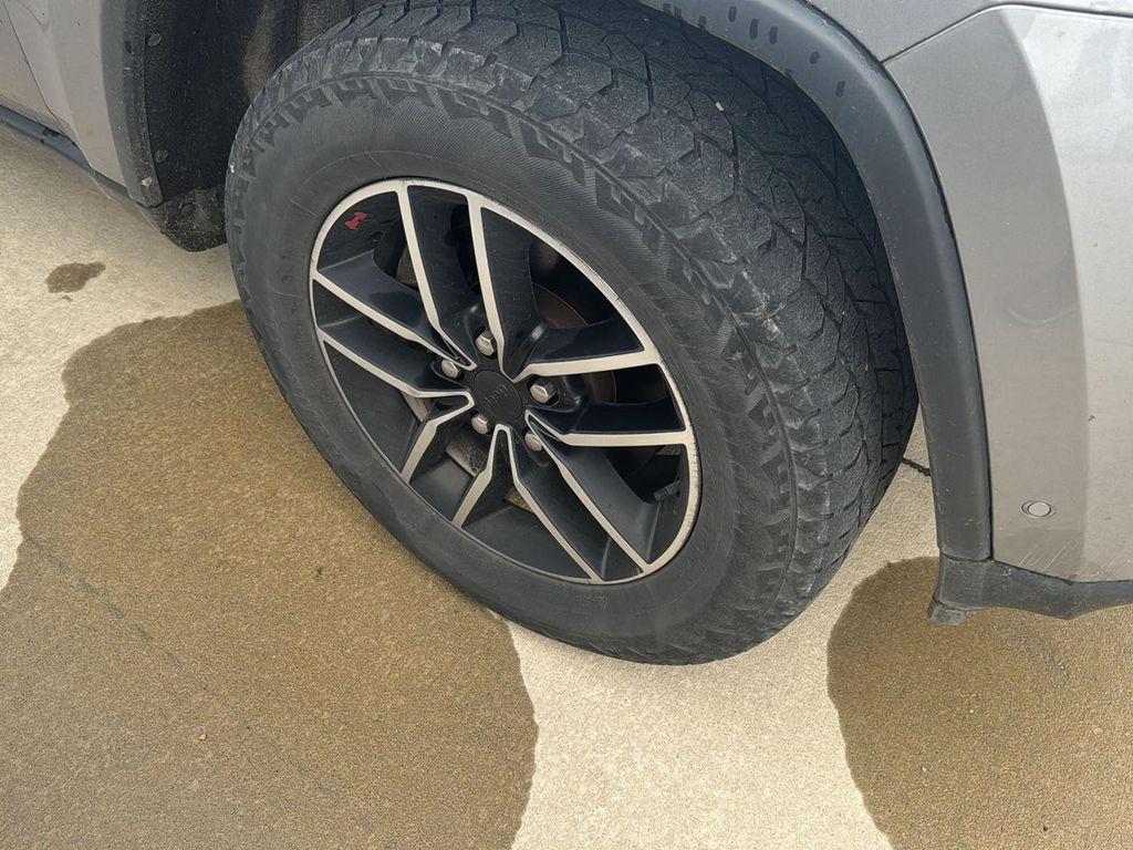 used 2019 Jeep Grand Cherokee car, priced at $18,740