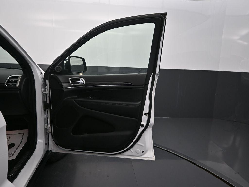 used 2022 Jeep Grand Cherokee car, priced at $26,550