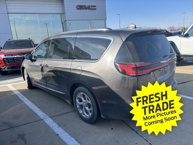 used 2021 Chrysler Pacifica Hybrid car, priced at $20,995