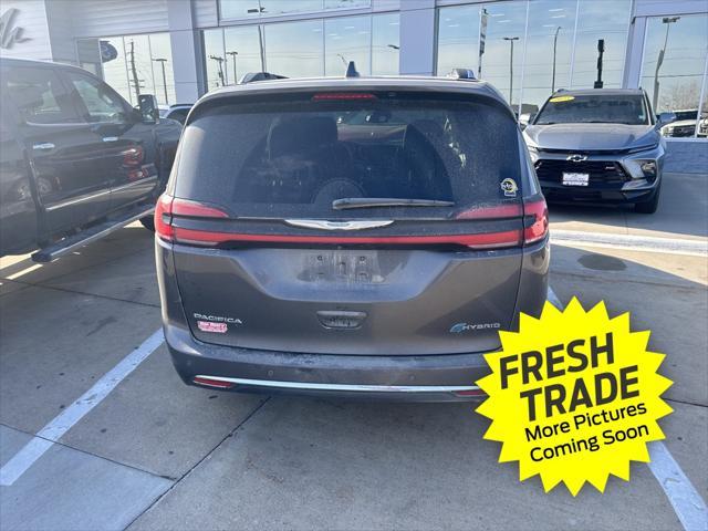 used 2021 Chrysler Pacifica Hybrid car, priced at $20,995