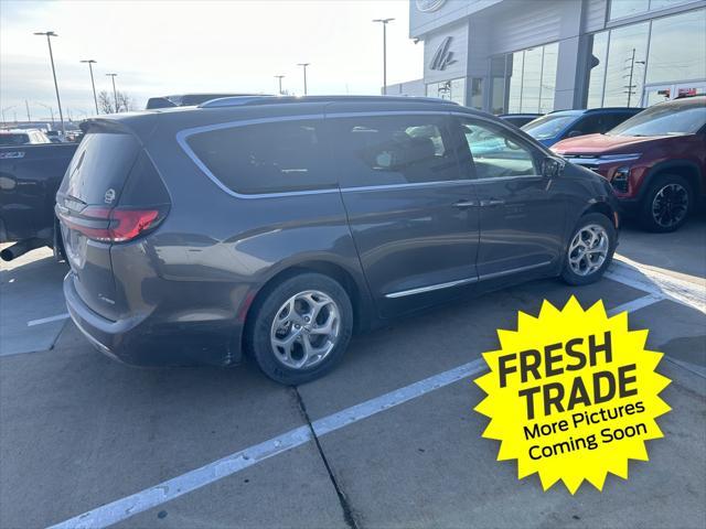 used 2021 Chrysler Pacifica Hybrid car, priced at $20,995