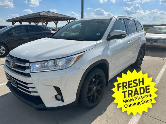 used 2017 Toyota Highlander car, priced at $21,499