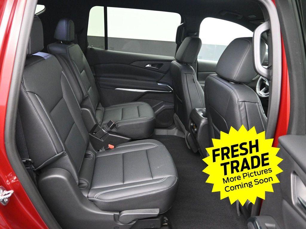 used 2025 Chevrolet Traverse car, priced at $39,950