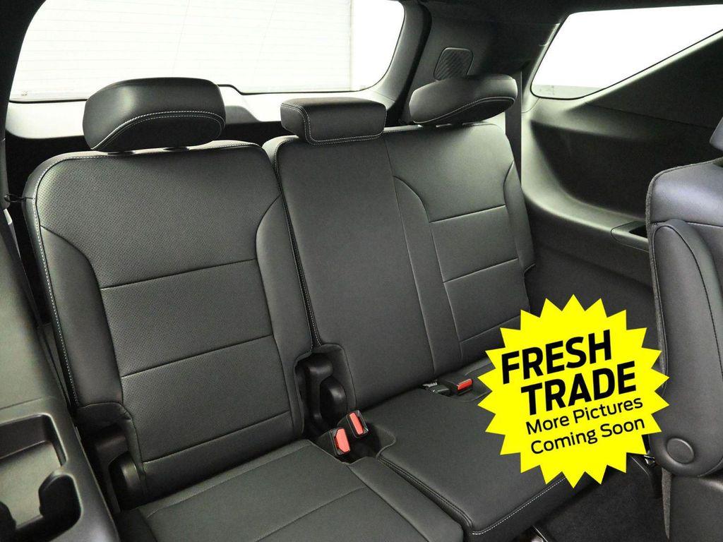used 2025 Chevrolet Traverse car, priced at $39,950