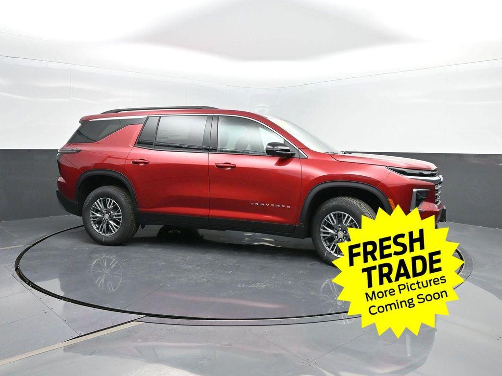 used 2025 Chevrolet Traverse car, priced at $39,950