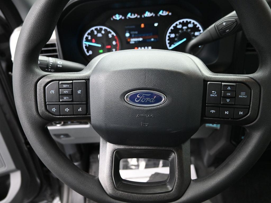 new 2025 Ford F-250 car, priced at $52,920