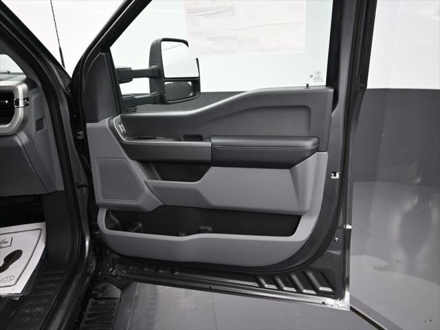 new 2025 Ford F-250 car, priced at $55,420