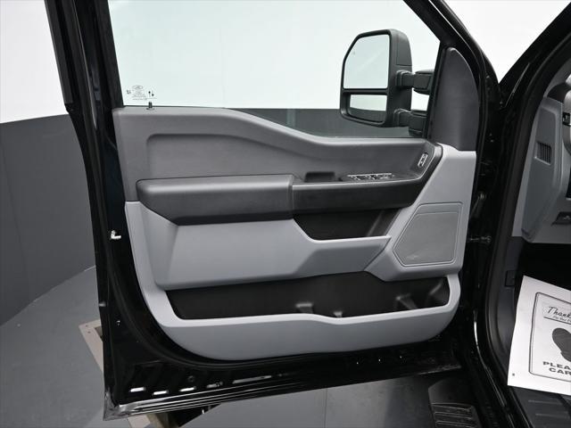 new 2025 Ford F-250 car, priced at $69,720